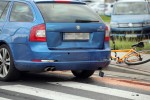 W miejscowości Agatówka (gmina Zaleszany) doszło do wypadku, w którym zderzyły się dwa pojazdy. W wyniku zdarzenia obrażeń doznała piesza.