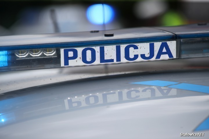 Za kierowanie pojazdem w stanie nietrzeźwości odpowie 37-latka, która mając w organizmie ponad 2 promile alkoholu jechała mazdą. Kobieta doprowadziła do kolizji i odjechała z miejsca zdarzenia.