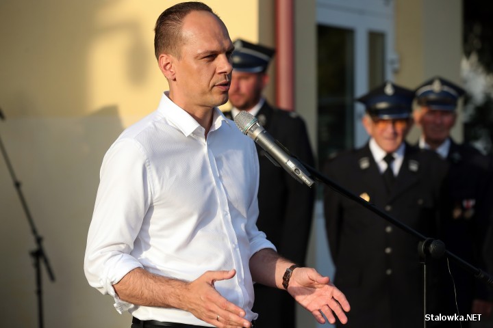 2,7 mln zł dla OSP Charzewice. Będą nowe garaże i świetlica.