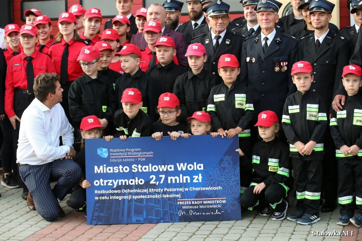 2,7 mln zł dla OSP Charzewice. Będą nowe garaże i świetlica.