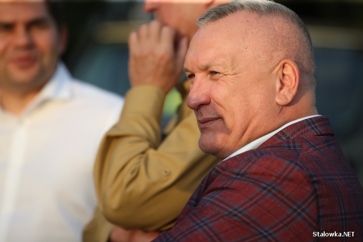 2,7 mln zł dla OSP Charzewice. Będą nowe garaże i świetlica.