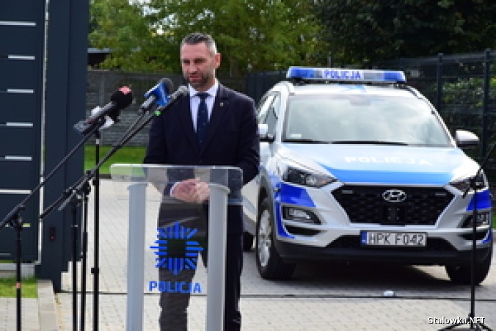 Policjanci Posterunku Policji w Pysznicy rozpoczęli służbę w nowej siedzibie. Nowoczesny obiekt powstał w ramach systemu zaprojektuj - wybuduj.