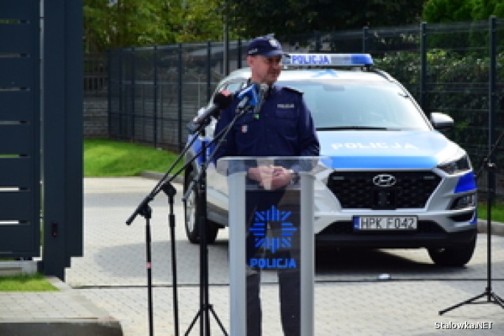 Policjanci Posterunku Policji w Pysznicy rozpoczęli służbę w nowej siedzibie. Nowoczesny obiekt powstał w ramach systemu zaprojektuj - wybuduj.