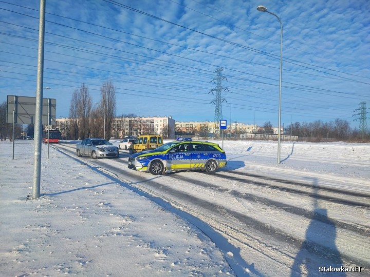 Trudne warunki drogowe sprawiły, że na drogach powiatu stalowowolskiego tylko wczoraj doszło do 7 kolizji.
