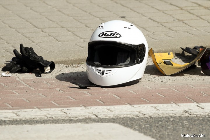 Wypadek z udziałem motocyklisty na Alejach Jana Pawła II w Stalowej Woli.