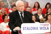 W Stalowej Woli odbyła się Konwencja Samorządowa z udziałem Prezesa Prawa i Sprawiedliwości Jarosława Kaczyńskiego. Na spotkanie przybyli nie tylko mieszkańcy ale też czołowi politycy partii.
