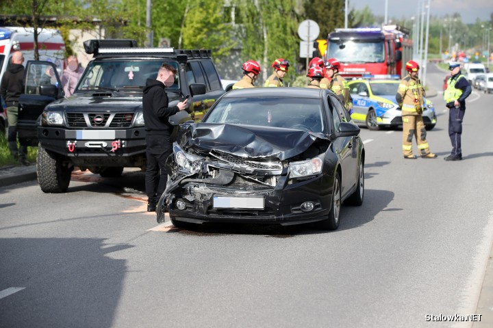 W wyniku zderzenia się trzech aut ulica Chopina została zablokowana.