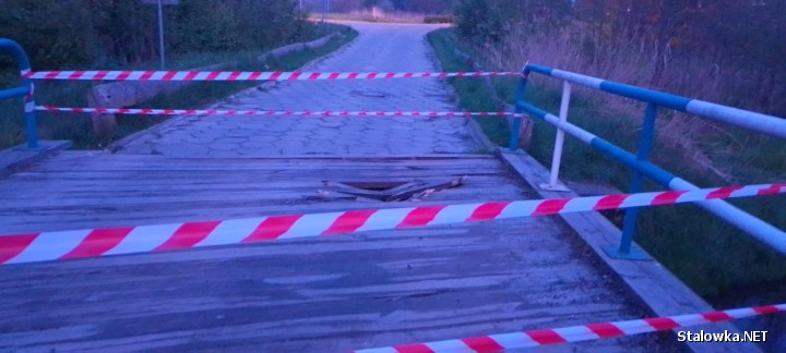 Na Swołach zawalił się mostek. Został wyłączony z ruchu.