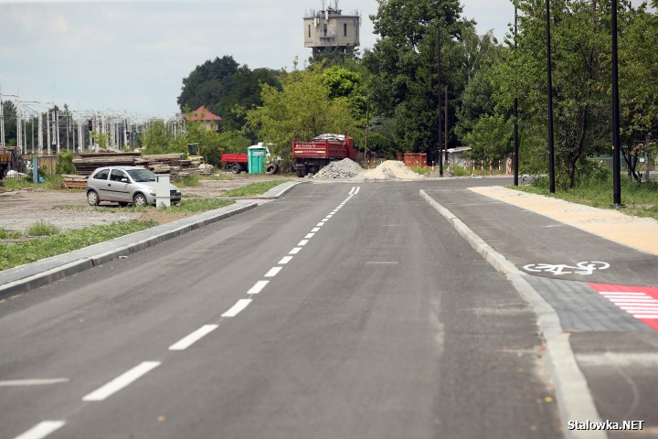 Zakończył się remont ulicy Dąbrowskiego w Stalowej Woli prowadzony przez Starostwo Powiatowe. Chodzi o drugi etap na odcinku 400 metrów.