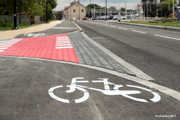 Zakończył się remont ulicy Dąbrowskiego w Stalowej Woli prowadzony przez Starostwo Powiatowe. Chodzi o drugi etap na odcinku 400 metrów.