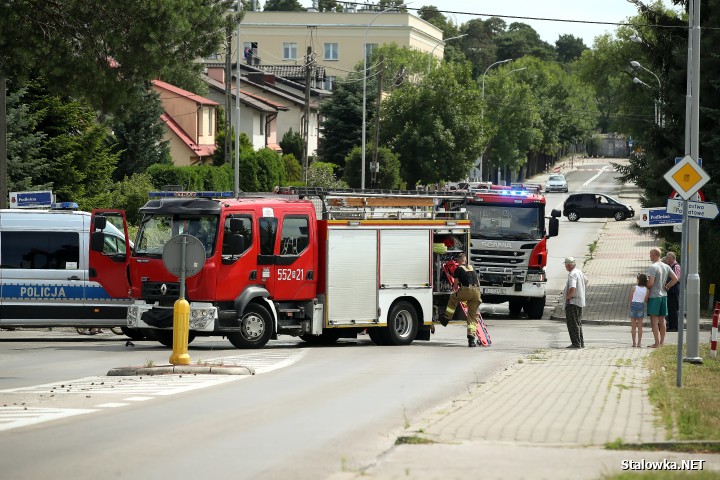 Zdarzenie drogowe na ulicy Niezłomnych w Stalowej Woli.