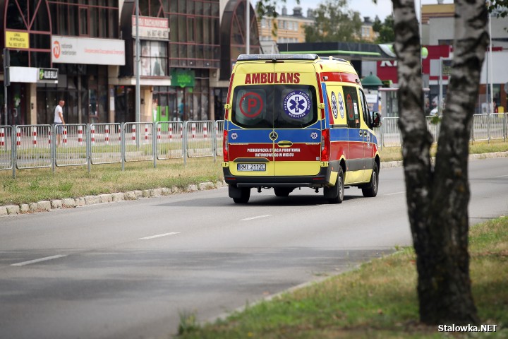 Potrącenie na Alejach Jana Pawła II w Stalowej Woli. Rowerzysta w ciężkim stanie.