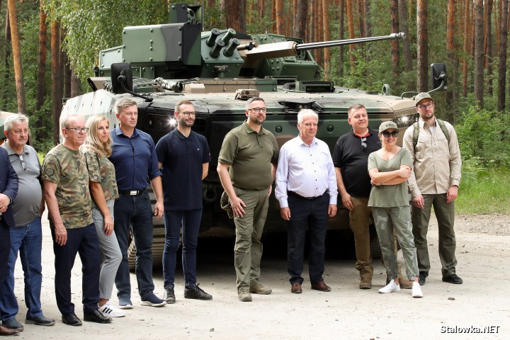 Ministerialna delegacja w Hucie Stalowa Wola.