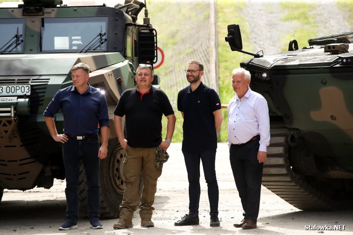 Ministerialna delegacja w Hucie Stalowa Wola.