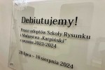 Do 18 sierpnia w Galerii Malarstwa Alfonsa Karpińskiego w Stalowej Woli jest dostępna dla zwiedzających wystawa pod nazwą Debiutujemy. To kilkadziesiąt prac adeptów Szkoły Rysunku i Malarstwa Karpiński.