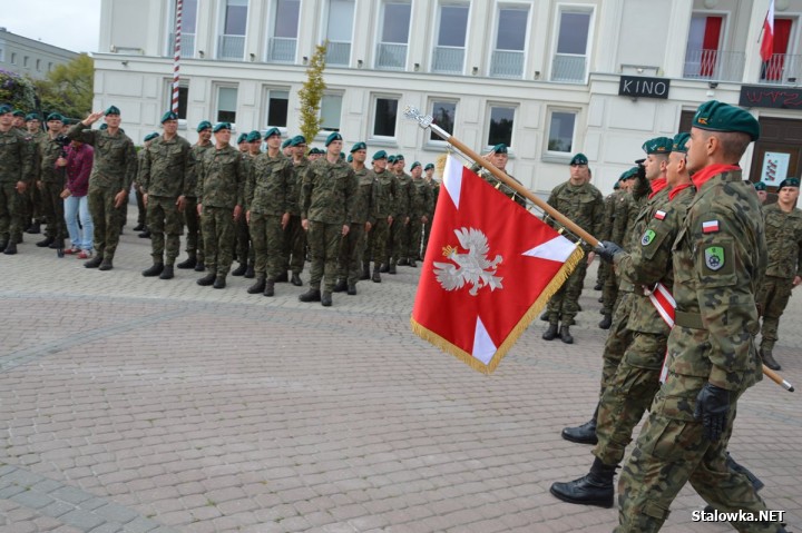 Niżańscy saperzy obchodzili swoje święto na Placu Piłsudskiego.