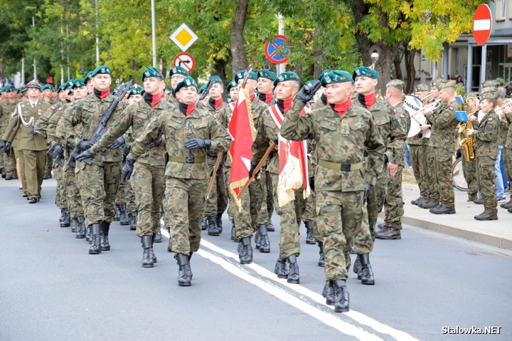 Niżańscy saperzy obchodzili swoje święto na Placu Piłsudskiego.