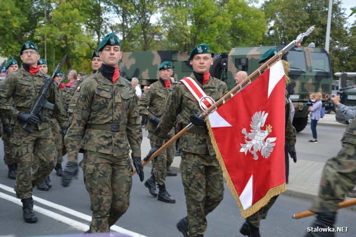 Niżańscy saperzy obchodzili swoje święto na Placu Piłsudskiego.