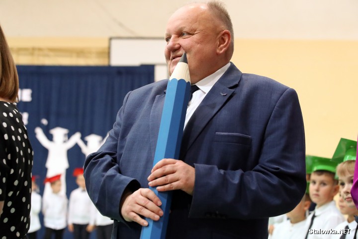 Pasowanie na ucznia w PSP nr 2 w Stalowej Woli.
