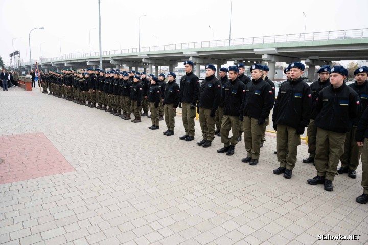 Uroczystość ślubowania i rocznica niepodległości w ZS Nr 2 w Stalowej Woli.