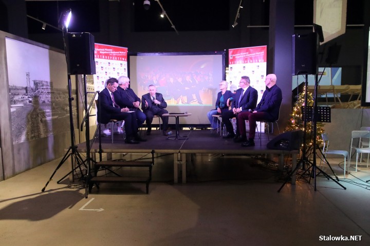 Retrospektywy: Festiwal Filmowy NNW w Muzeum Centralnego Okręgu Przemysłowego.