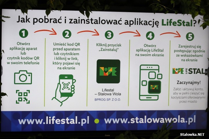 1 września ruszyła aplikacja miejska LifeStal. Dzięki niej mieszkańcy Stalowej Woli i osoby płacące podatki w Stalowej Woli mogą korzystać z bezpłatnych przejazdów komunikacją miejską.