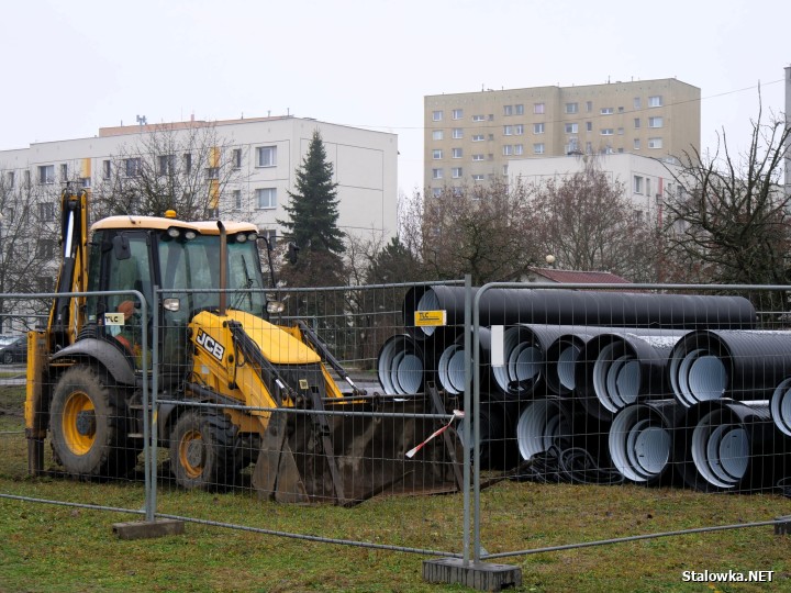 Remonty obecnych i budowa nowych dróg będą realizowane etapami.