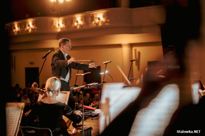 Sławomir Chrzanowski i Orkiestra Symfoniczna Filharmonii Zabrzańskiej wystąpili w Stalowej Woli.