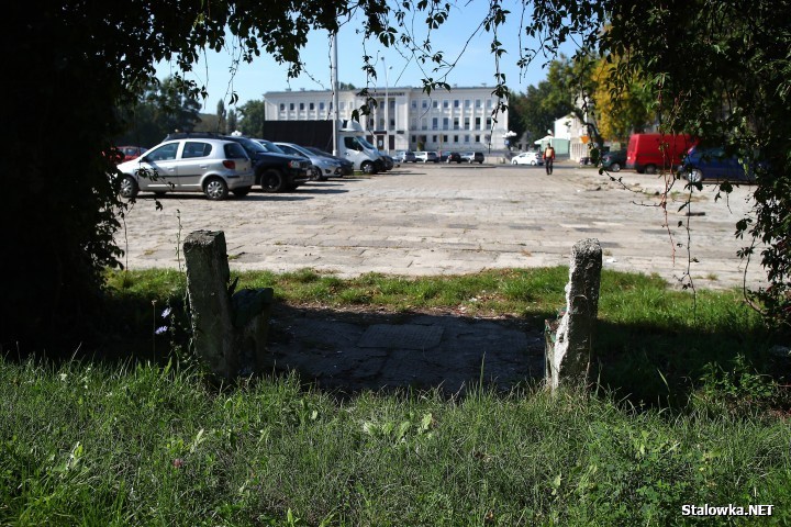 Miasto Stalowa Wola wyłoniło wykonawcę, który przeprowadzi remont Placu Piłsudskiego. To konsorcjum firm ze Staszowa, które zaoferowało 27,8 mln zł.