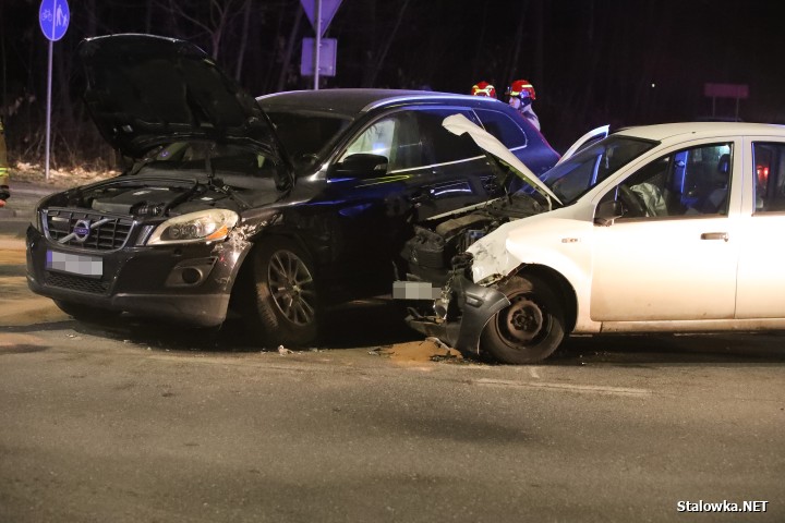 Wypadek przy McDonald's. Dwupasmówka w kierunku Niska zablokowana.