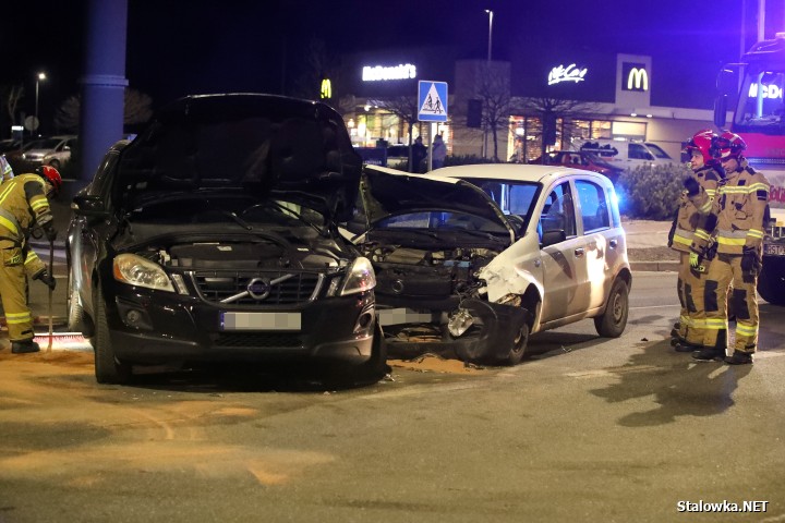 Wypadek przy McDonald's. Dwupasmówka w kierunku Niska zablokowana.