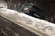 Wypadek na drodze powiatowej Stalowa Wola - Przyszów. Kierowcy: było bardzo ślisko!