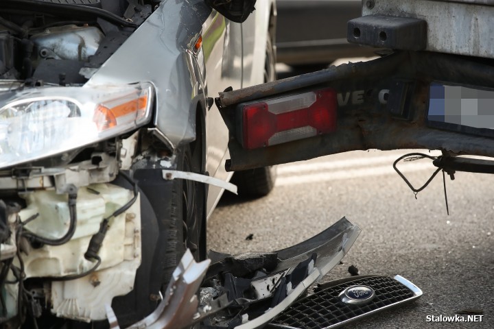 Zderzenie trzech pojazdów na pograniczu Stalowej Woli i Niska.