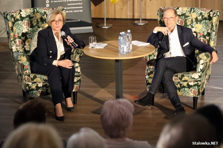 W związku z 80 rocznicą nadania praw miejskich Stalowej Woli, 30 kwietnia 2025 roku w Centrum Aktywności Seniora zainaugurowano majówkę. 