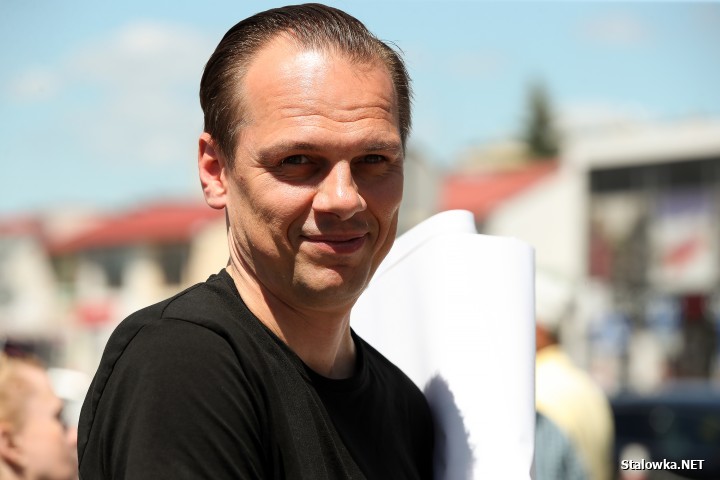 Na stalowowolskim targowisku zachęcano do głosowania na Karola Nawrockiego.
