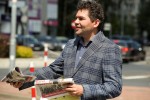 Na stalowowolskim targowisku zachęcano do głosowania na Karola Nawrockiego.