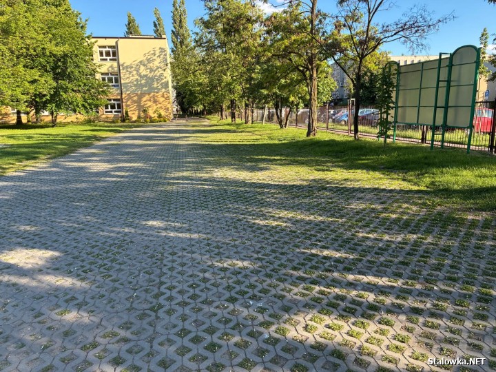 Nowy parking i więcej miejsc przy szkole specjalnej.