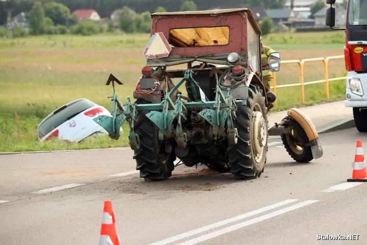 W Przyszowie doszło do wypadku z udziałem traktora.