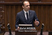 Rząd z wotum zaufania. Poseł Rafał Weber mówi o wolnych mediach