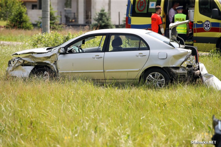 Pysznica: wypadek na Sportowej. Ranna matka z półtorarocznym dzieckiem.