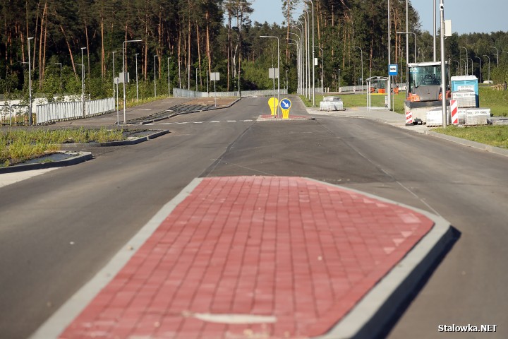 Dobiega końca budowa nowej drogi gospodarczej, która docelowo będzie nazywać się ulicą Seulską.