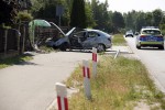 Jastkowice: 58-latek wjechał w betonowe ogrodzenie. Trafił do szpitala.
