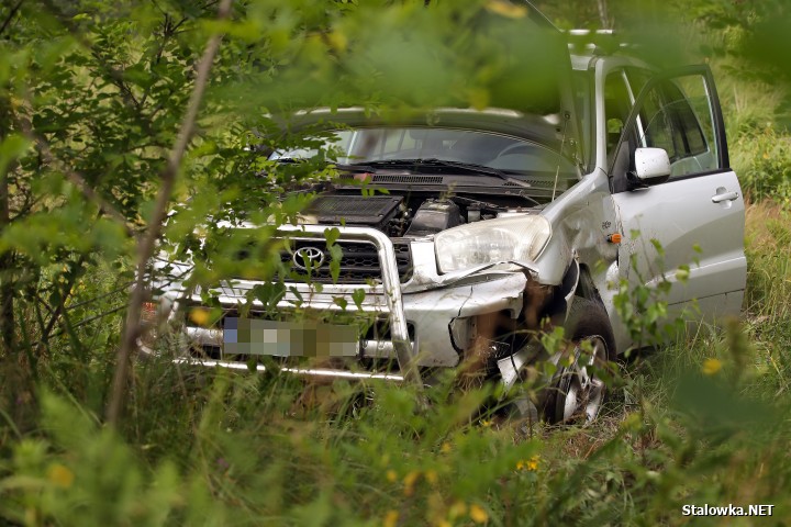 Auto wypadło z drogi w miejscu, gdzie jest odcinkowy pomiar prędkości.