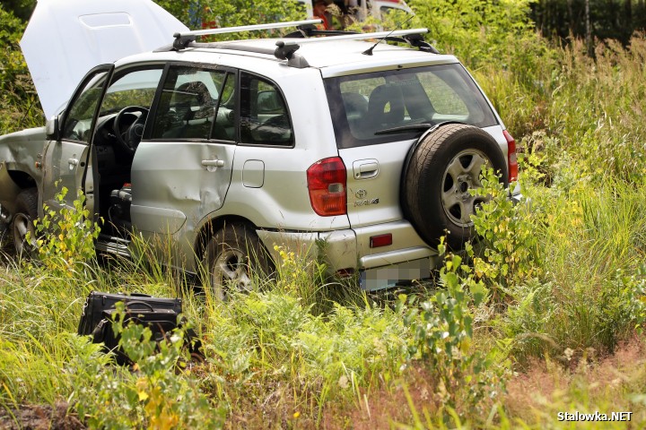 Auto wypadło z drogi w miejscu, gdzie jest odcinkowy pomiar prędkości.