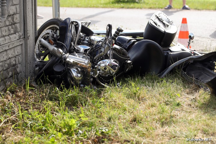 50-letni motocyklista po wypadku trafił do szpitala.