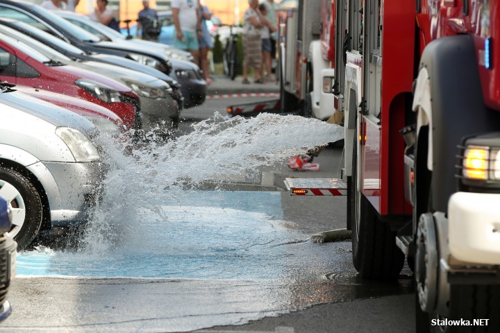 Stalowa Wola: pożar w bloku na Okulickiego.