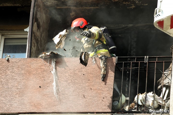 Stalowa Wola: pożar w bloku na Okulickiego.