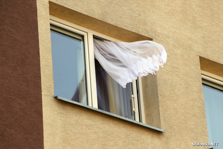 Stalowa Wola: pożar w bloku na Okulickiego.