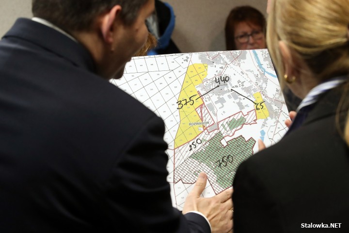 Spotkanie w sprawie strefy gospodarczej w Nadleśnictwie Rozwadów.