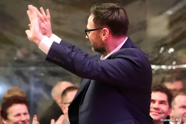 Morawiecki i Obajtek na spotkaniu w Stalowej Woli.